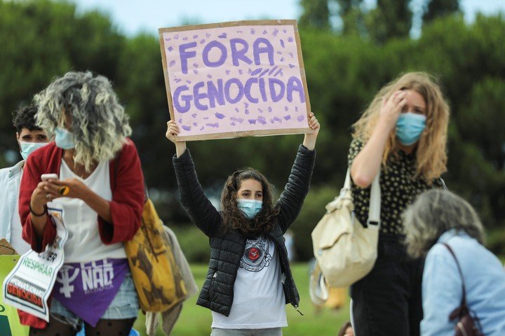 Protestas contra Bolsonaro.  Foto: EFE