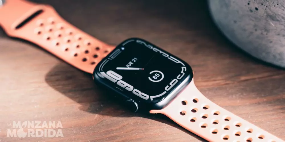 Apple Watch Series 7 naranja