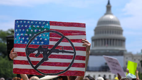 Una protesta por el control de armas en Washington, EE. UU., 8 de junio de 2022. © Yasin Ozturk / Agencia Anadolu / Getty İmages