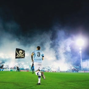 ¿Podrá Belgrano traer hinchas a Adrogué en su posible ascenso?