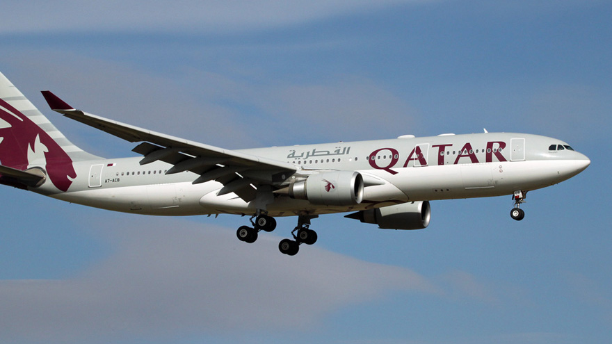La aerolínea Qatar Airways se sumó a las empresas del sector que abandonan el país.