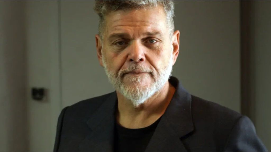 Alfredo Casero mejora favorablemente y continúa su recuperación tras la cirugía