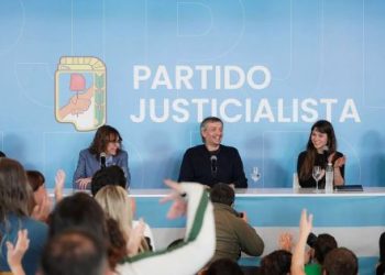 70 años bombardeo Plaza de Mayo: PJ destaca «seguimos aquí»