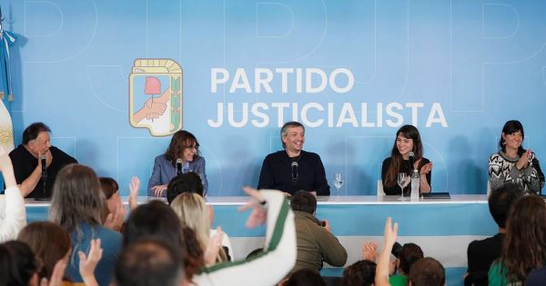 70 años bombardeo Plaza de Mayo: PJ destaca «seguimos aquí» 70 años bombardeo Plaza de Mayo: PJ destaca «seguimos aquí»