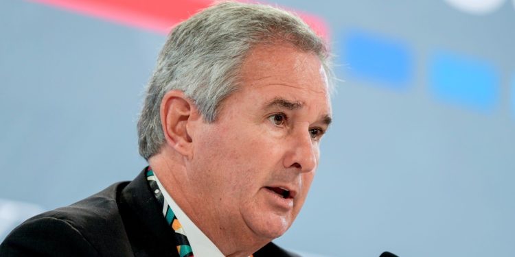 Gobierno usará millones en pesos para cancelar deuda en dólares