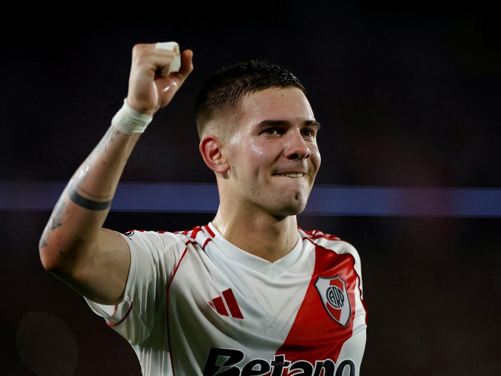 Las 10 transferencias más costosas en el fútbol argentino: cifras millonarias Las 10 transferencias más costosas en el fútbol argentino: cifras millonarias