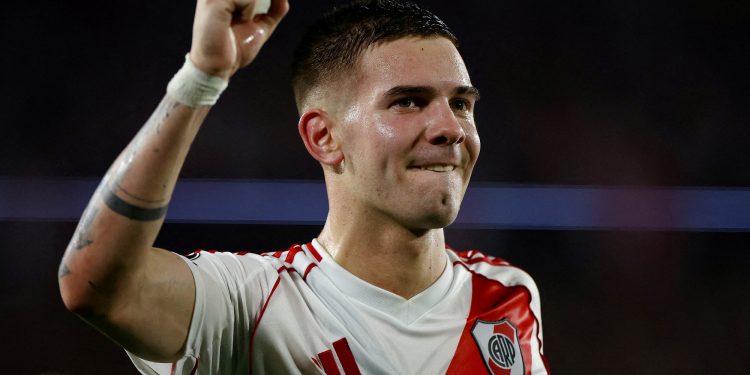 Las 10 transferencias más costosas en el fútbol argentino: cifras millonarias