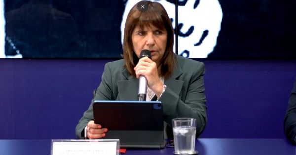 Nuevo estatuto de la Policía: Bullrich redefine rol Nuevo estatuto de la Policía: Bullrich redefine rol