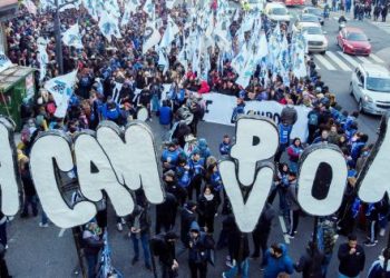 Peronismo marcha a Plaza de Mayo por expresidenta: defensa en marcha