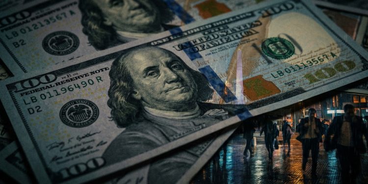 La historia oculta del dólar blue en Argentina: Hitos y récords que marcaron una era
