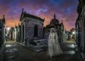 La Dama de Blanco: El Misterio del Fantasma que Vaga por el Cementerio de la Recoleta